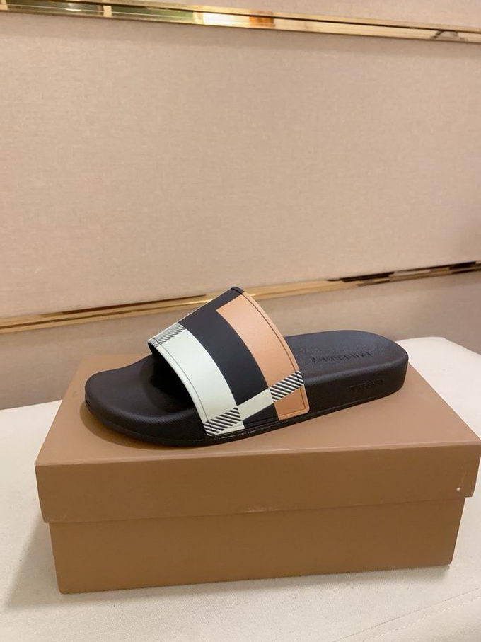 Burberry Slippers Mens ID:20250529-8